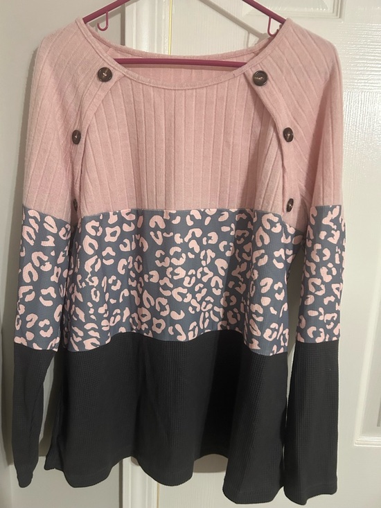 Tops - Pink and Gray Colorblock Leopard Print Button Shoulder Top